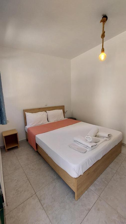 Escape Hotel นีดรี ภายนอก รูปภาพ